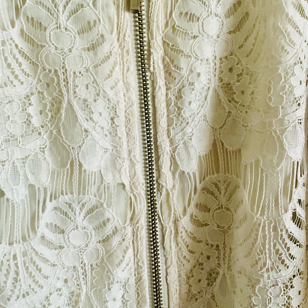 White Eggshell Lace Zip Up Lightweight Jacket. - image 3